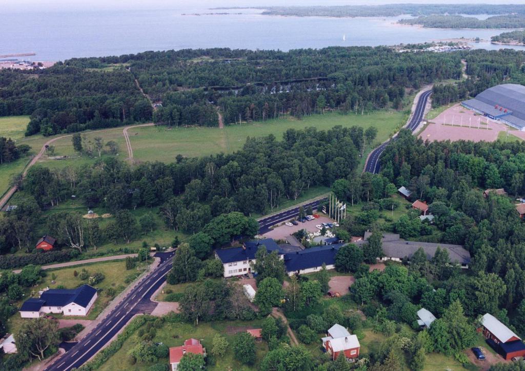 Eckeroe Hotell & Restaurang Экстерьер фото